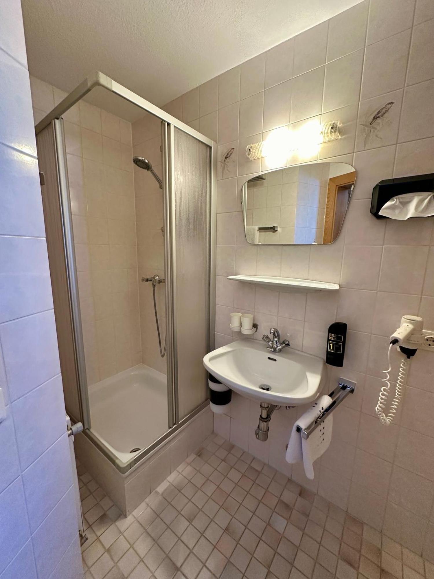 Hotel Zirbenhof Sankt Leonhard im Pitztal Phòng bức ảnh